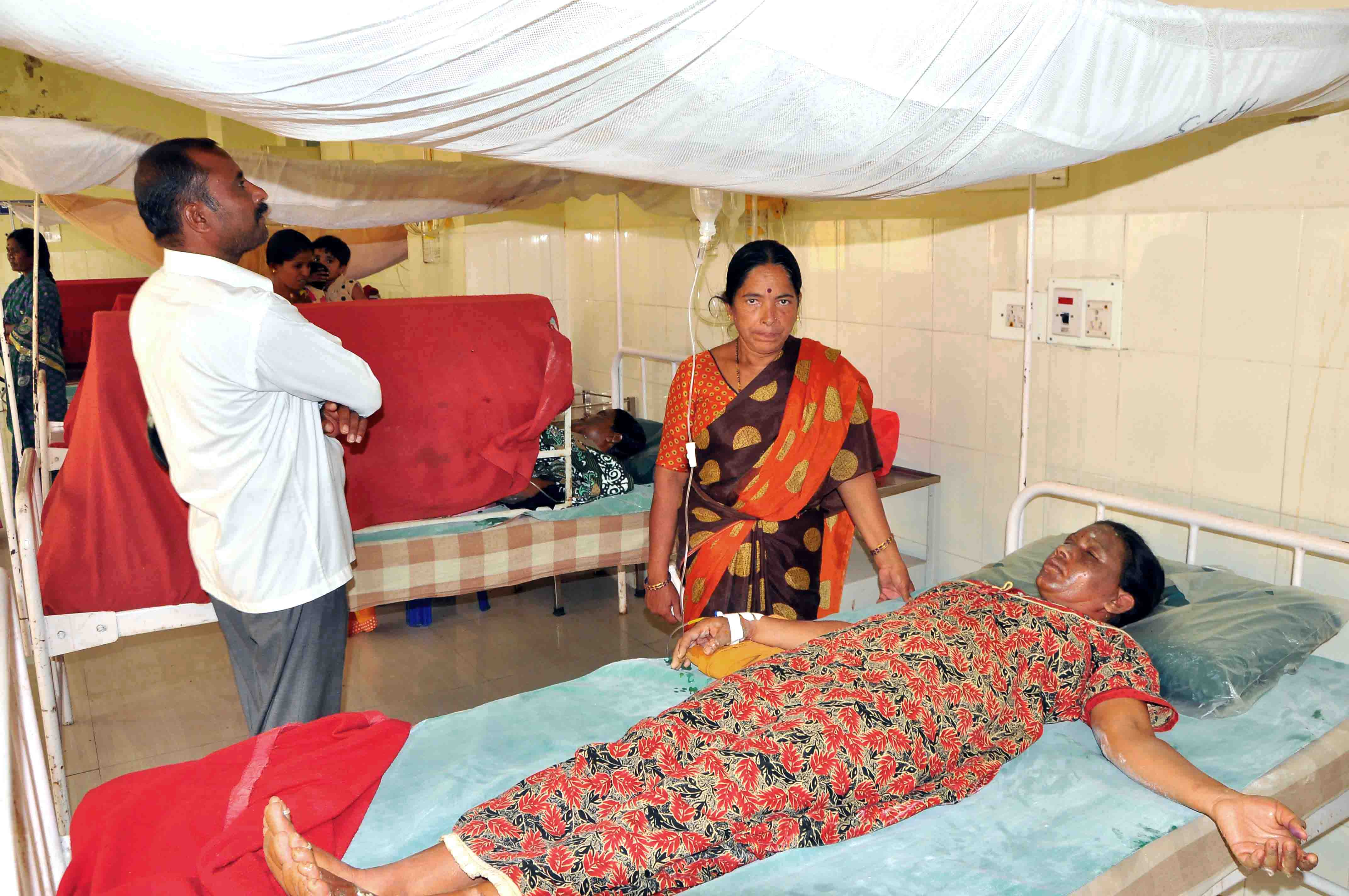 ಬೆಂಕಿ ತಗಲಿ ಮೂವರು ಮಹಿಳೆಯರಿಗೆ ಸುಟ್ಟ ಗಾಯ